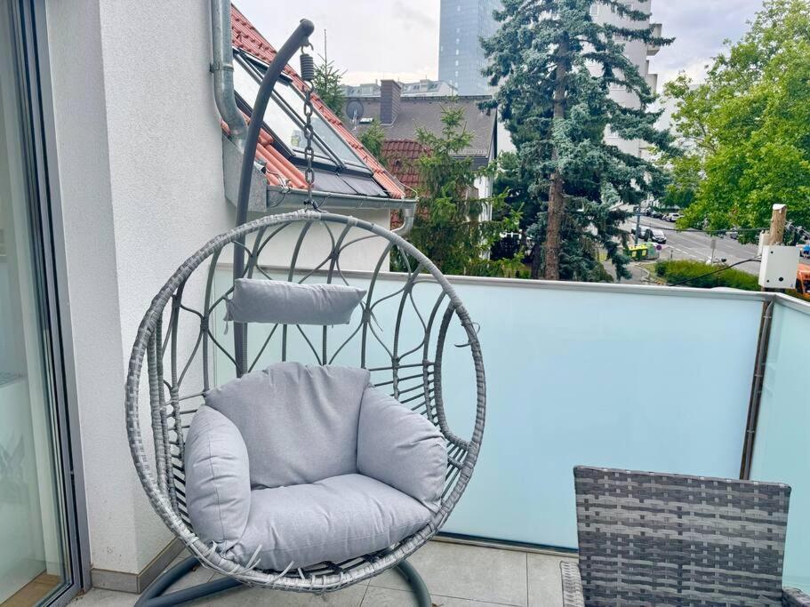 וינה Rooftop Apartment With Balcony & Free Parking מראה חיצוני תמונה